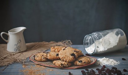 Cookies so sušenými brusnicami